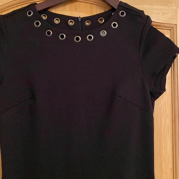 Pretty black dress - Picture 3 of 6